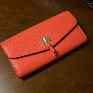 Nwt Kate Spade Salmon Pink Wallet With Gold Closure Fits Cellphone 📱